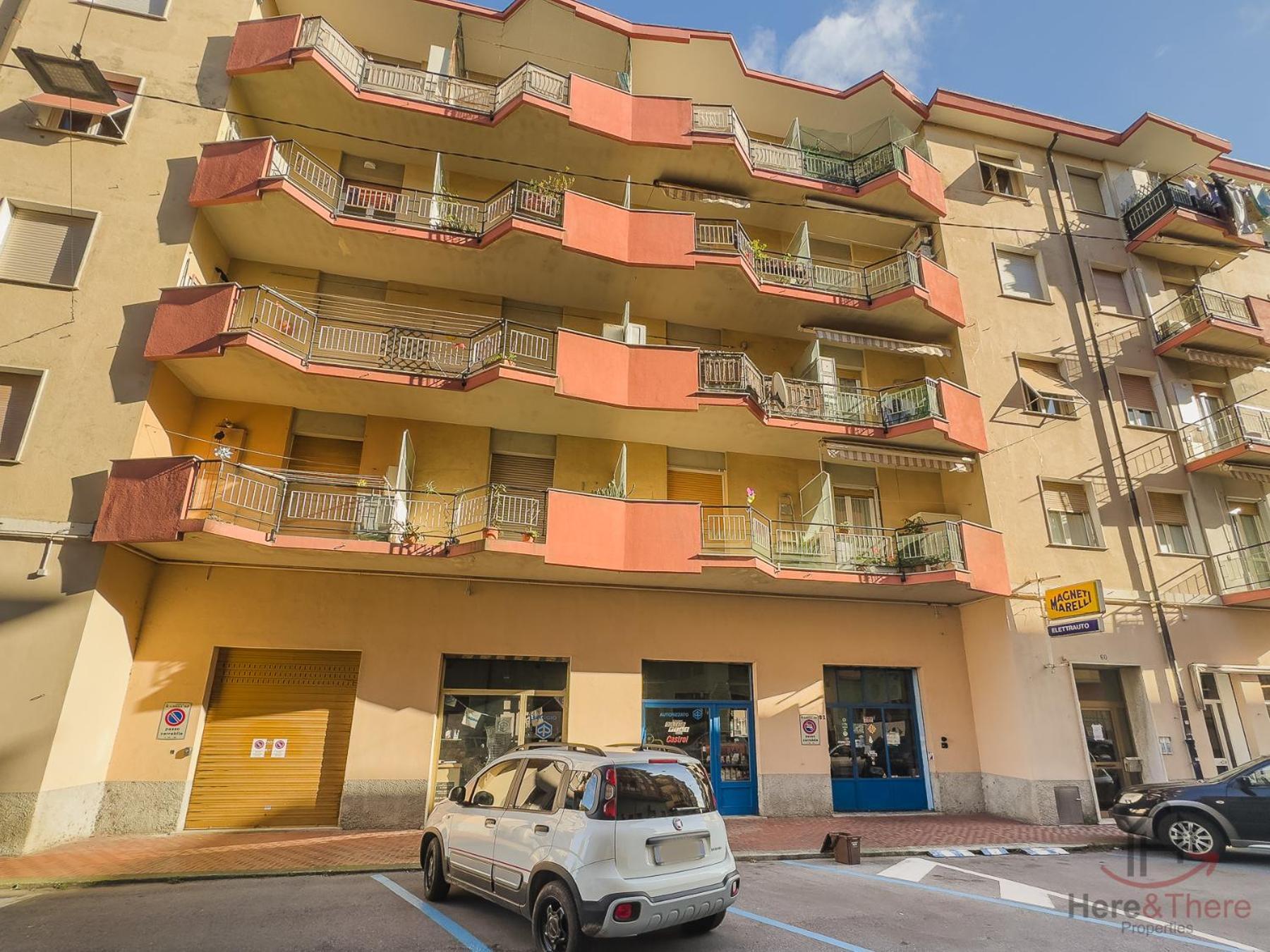 Free Box Auto - Spiagge 5Min - Ac - Smart Tv Appartement Albisola Superiore Buitenkant foto